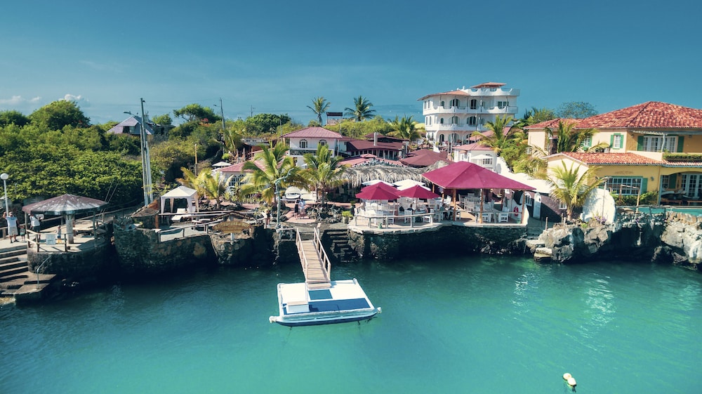 

Roma - Puerto Ayora - Angermeyer Waterfront Inn