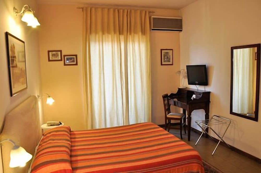 

Torino - Acireale - TK HOTEL - ex Ares