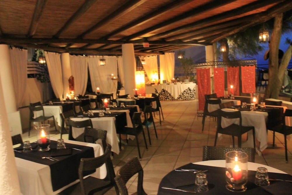 

Milano - Stromboli, Isole Eolie - La Sirenetta Park Hotel