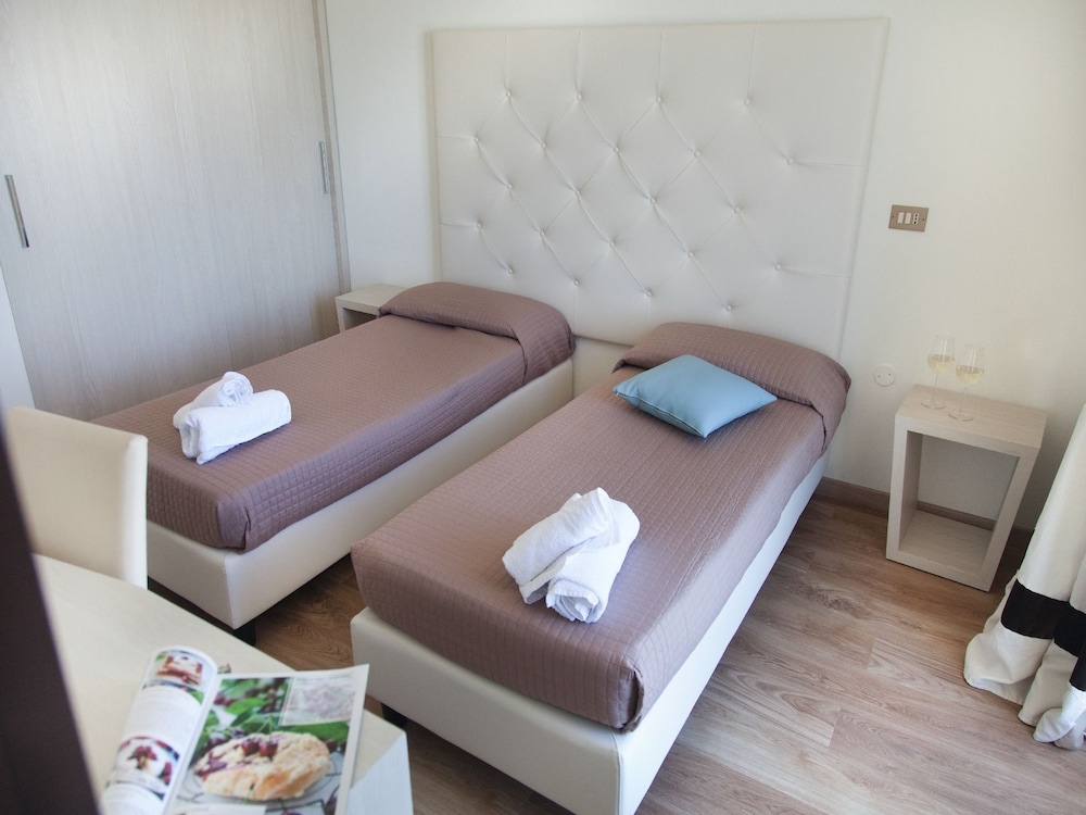 

Milano - Bellaria Igea Marina - Riviera Mare Beach Life Hotel