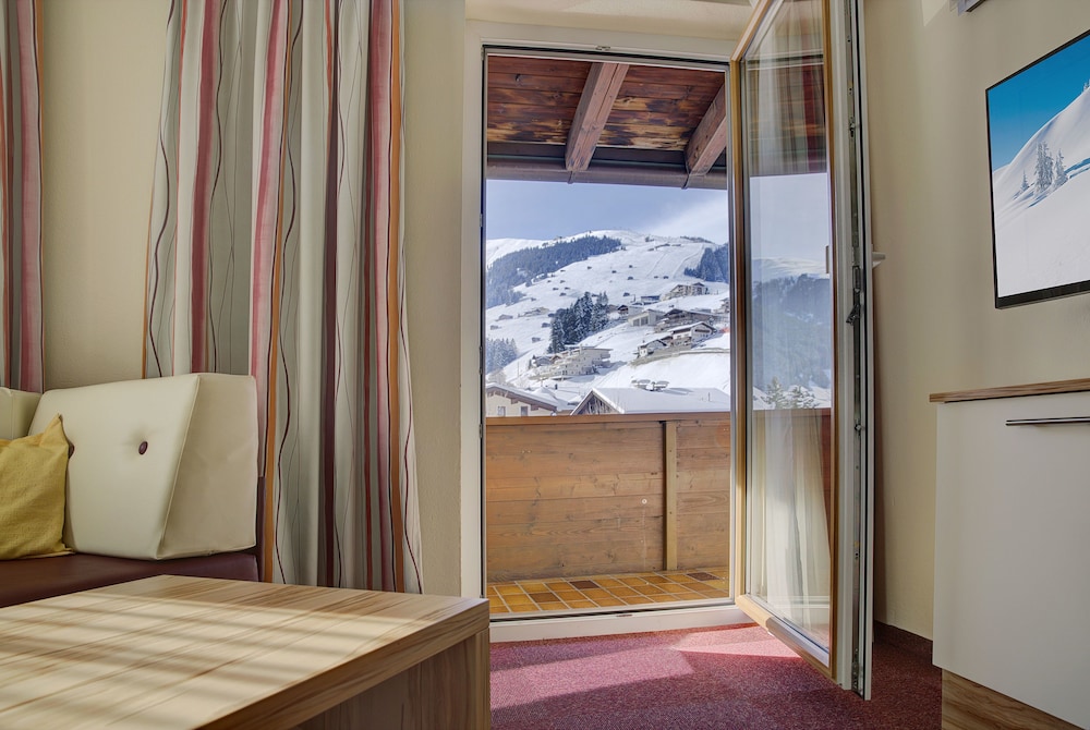 

Napoli - Hintertux - Aparthotel Dorfplatzl Garni