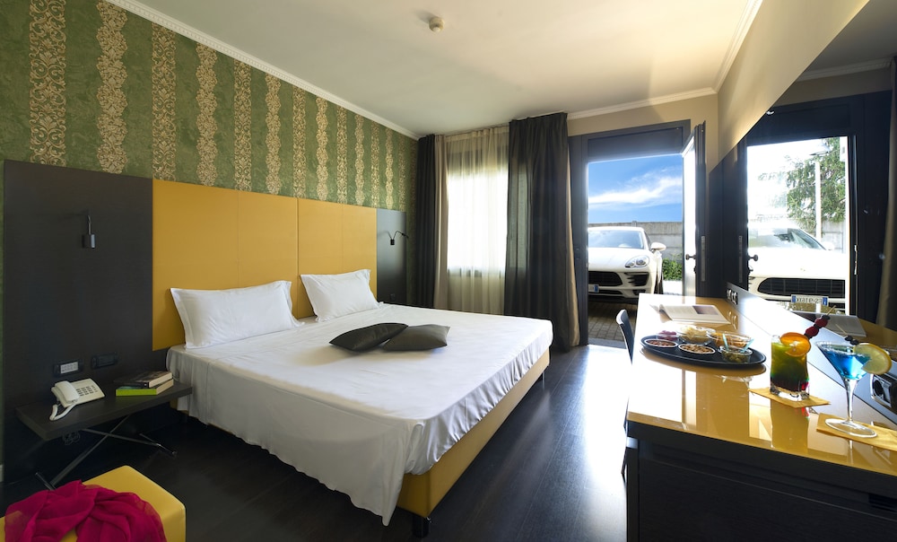 

Cagliari - Busto Arsizio - Hotel D120