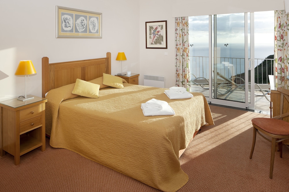 

Milano - Ribeira Brava - Village Cabo Girao