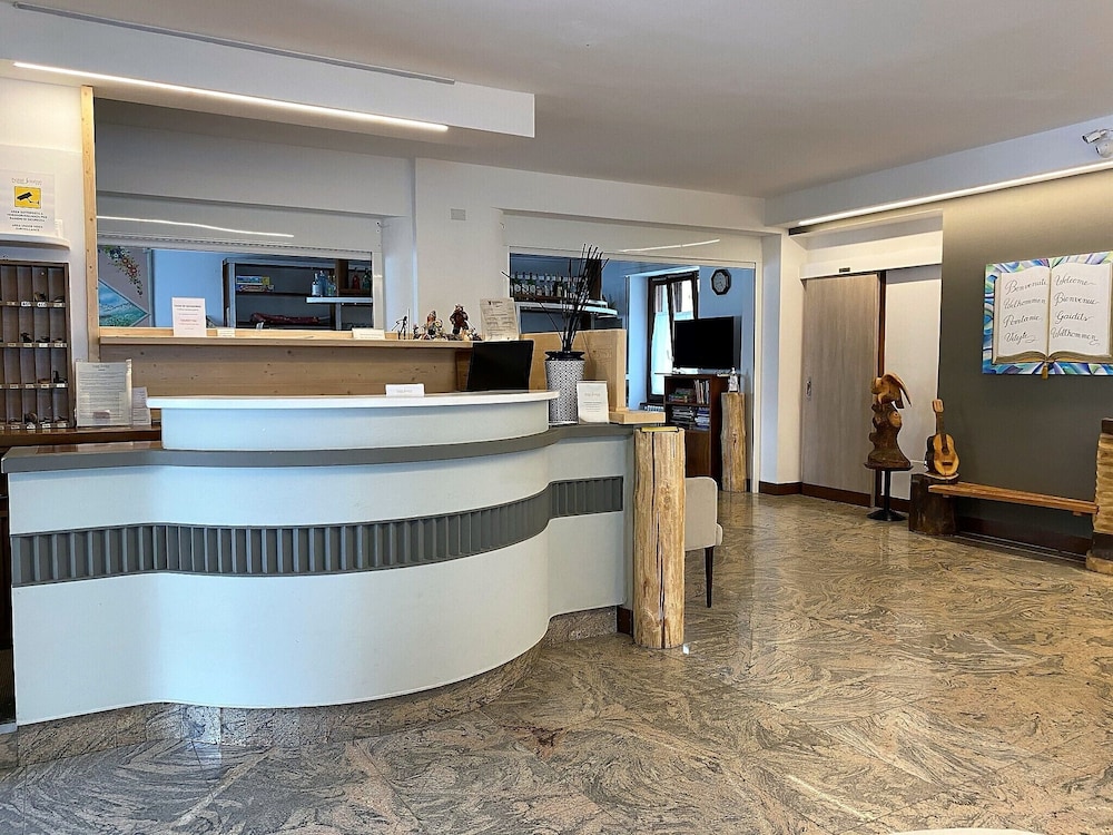 

Brindisi - Ponte di Legno - Hotel Sciatori 3 Stelle Superior