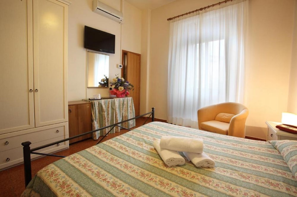 

Bari - Pistoia - Hotel PRime