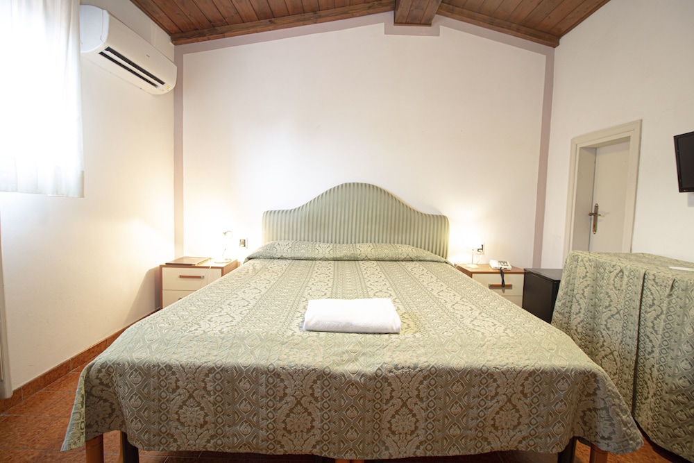 

Lamezia Terme - Pistoia - Hotel PRime