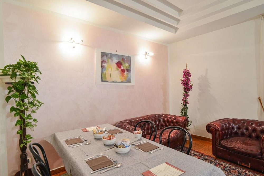 

Bari - Pistoia - Hotel PRime