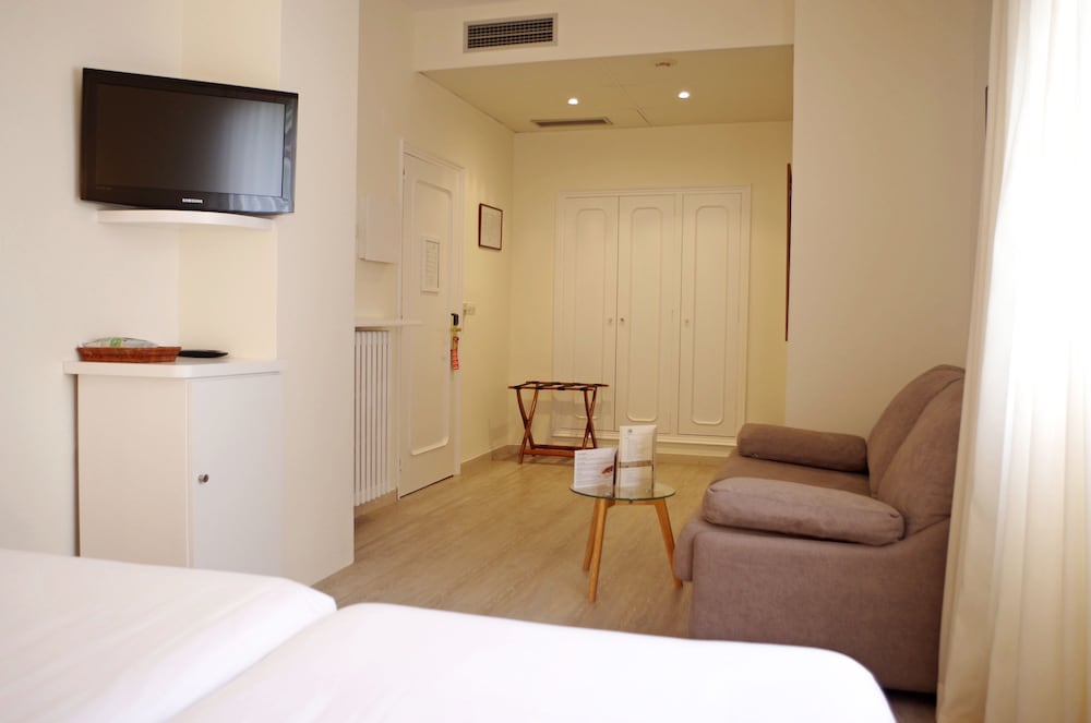 

Milano - Begur - Hotel Llafranch