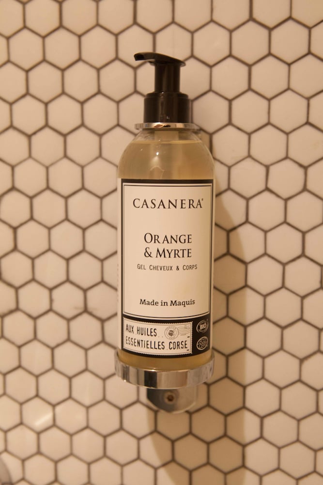 

Napoli - Épinay-sur-Seine - Hôtel Montholon