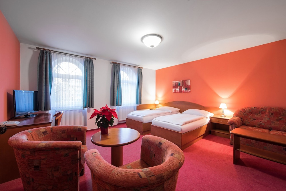 

Bari - Praga - Attic Hotel