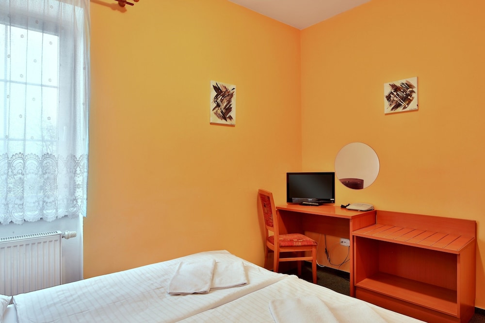 

Ancona - Praga - Attic Hotel