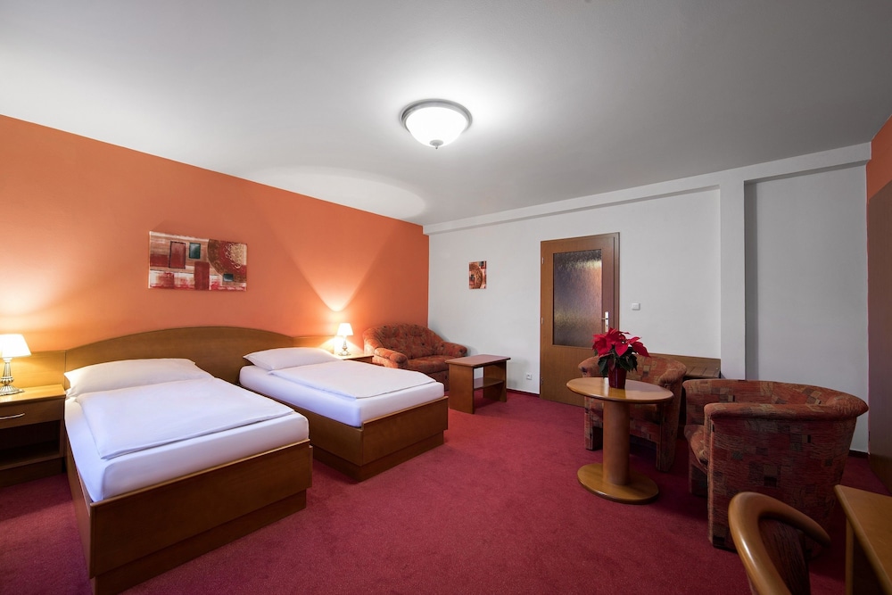 

Verona - Praga - Attic Hotel