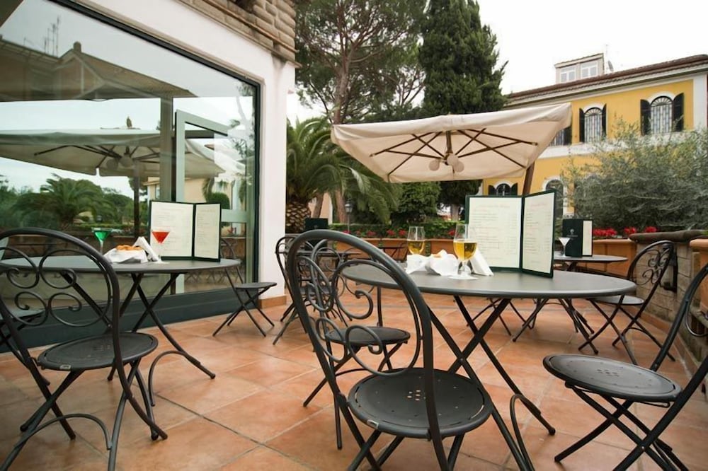 

Bari - Ciampino - Appia Park Hotel