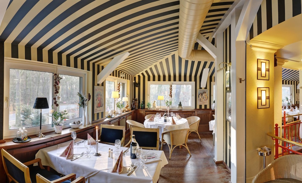

Bari - Schönefeld - Grünau Hotel