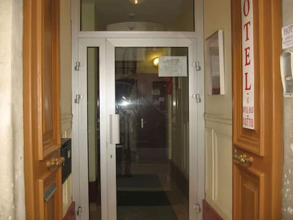 

Lamezia Terme - Ivry-sur-Seine - Au Royal Mad