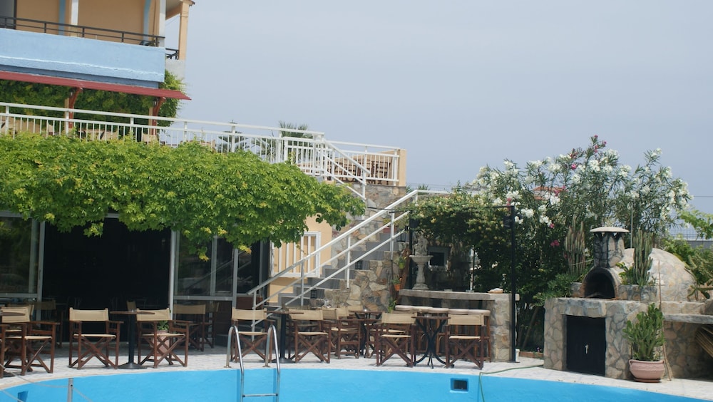 

Bologna - Amoudara Herakliou - Roxani Hotel