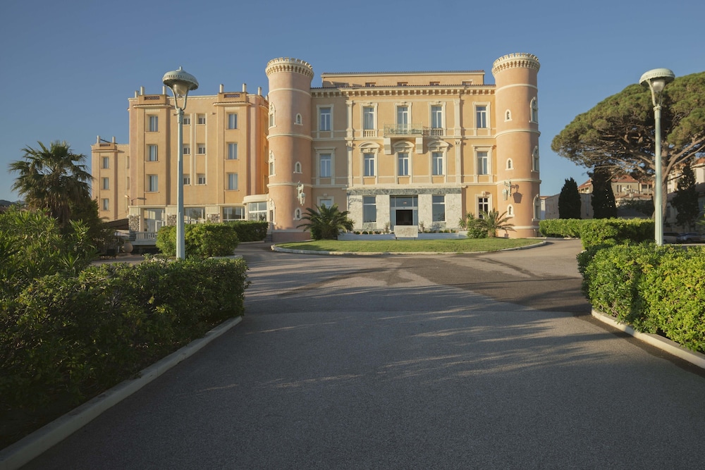 

Genova - L'île Rousse - Langley Resort Napoléon Bonaparte
