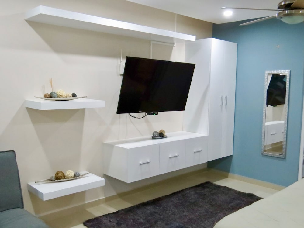 

Milano - Xcaret - PALMARENA by Nah Hotels
