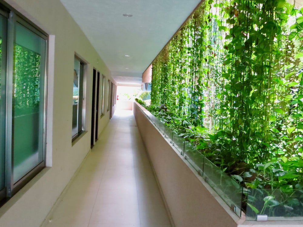 

Roma - Xcaret - PALMARENA by Nah Hotels