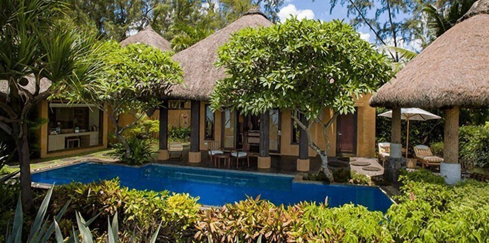 

Bologna - Port Chambly - The Oberoi Beach Resort, Mauritius