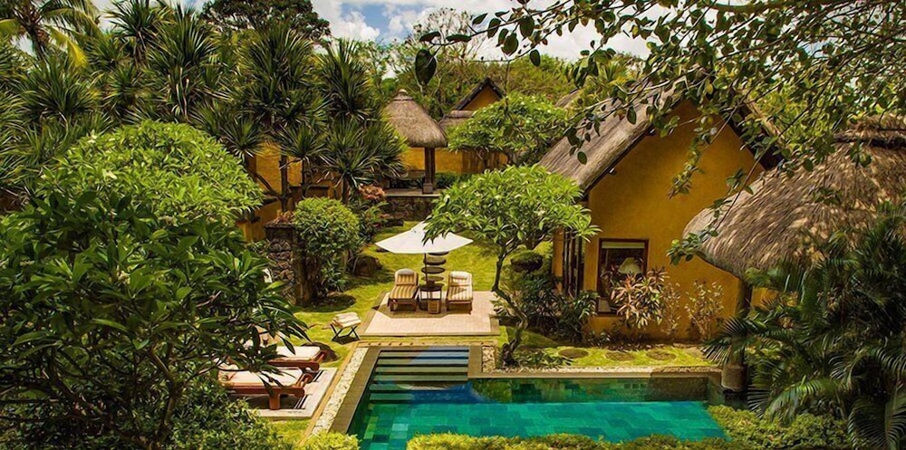 

Milano - Port Chambly - The Oberoi Beach Resort, Mauritius