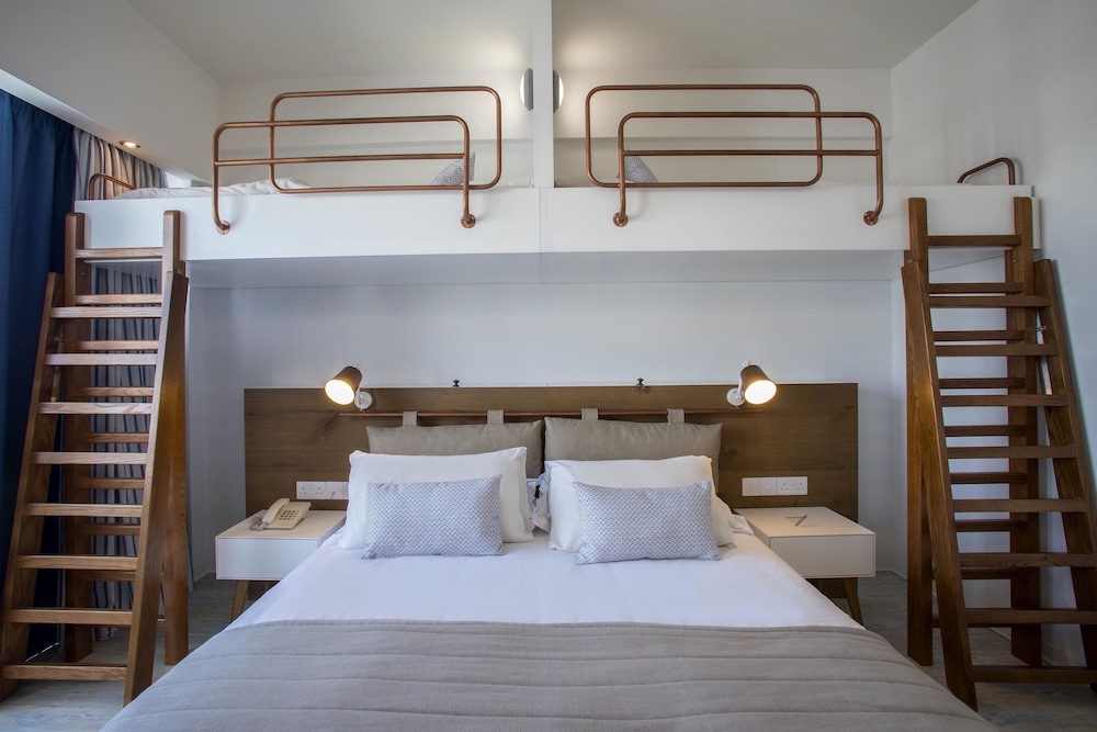 

Venezia - Oroklini - Lordos Beach Hotel & Spa