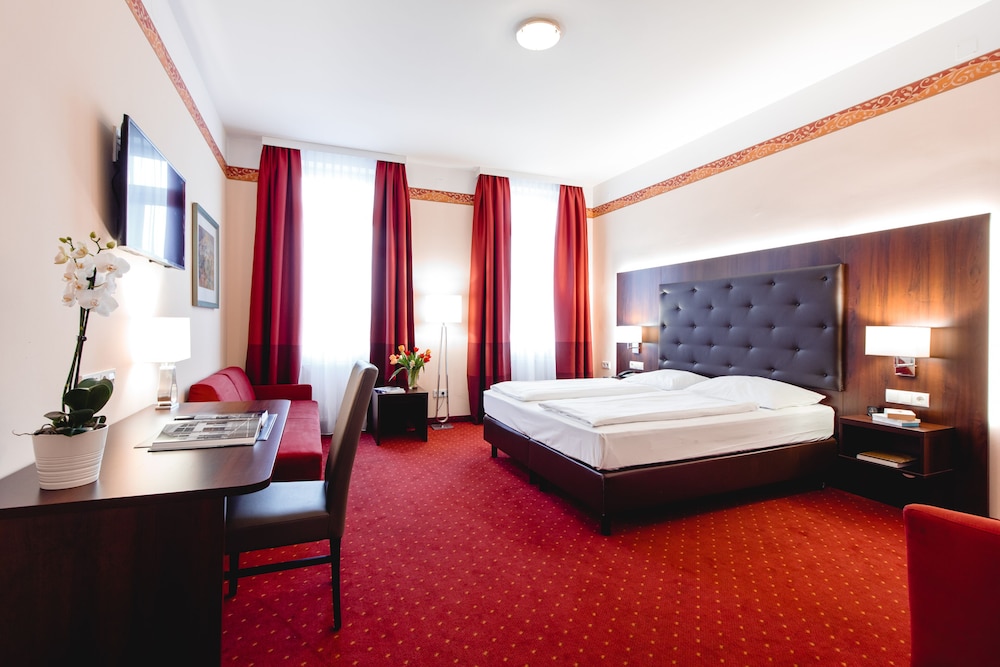 

Lamezia Terme - Vienna - Hotel Allegro Wien