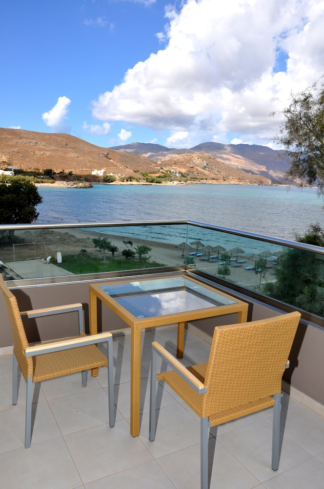 

Palermo - Kissamos - Nautilus Bay