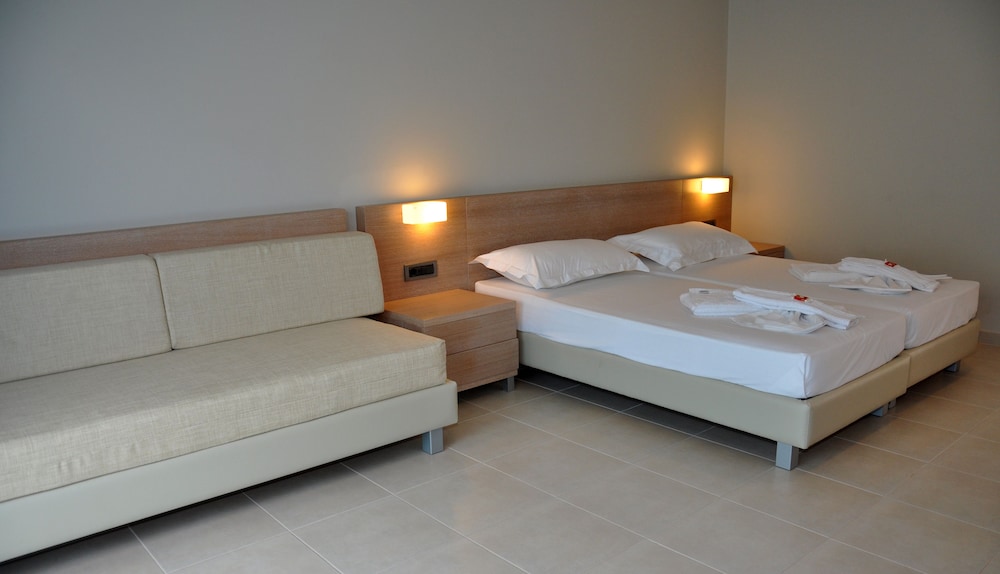 

Catania - Kissamos - Nautilus Bay