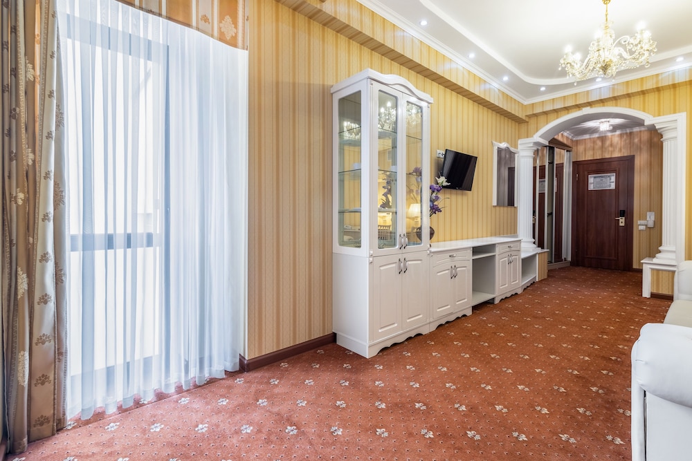 

Milano - Chişinău - Regency Hotel