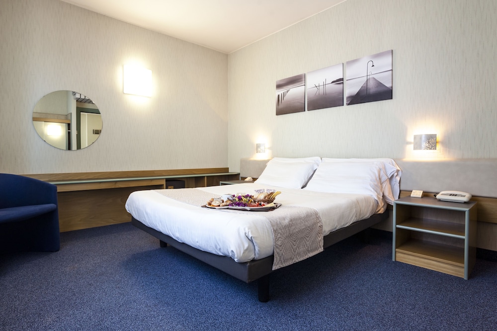 

Bologna - Sìnnai - Best Western Hotel Residence Italia