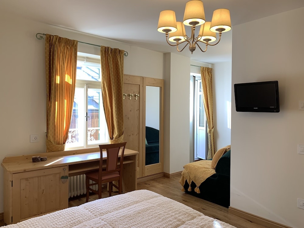 

Napoli - Cortina d'Ampezzo - Hotel Serena
