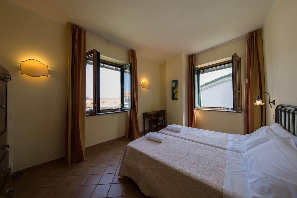 

Roma - Scala - Hotel Scapolatiello