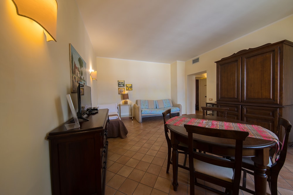 

Catania - Cetara - Hotel Scapolatiello