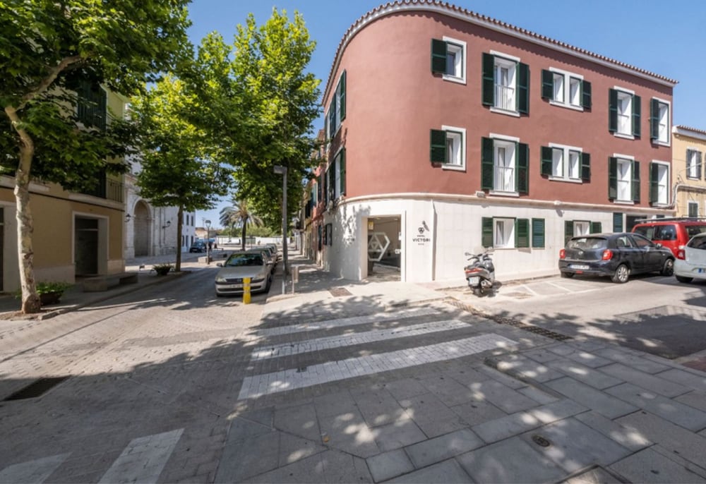 

Torino - Mahon - Hotel Victori
