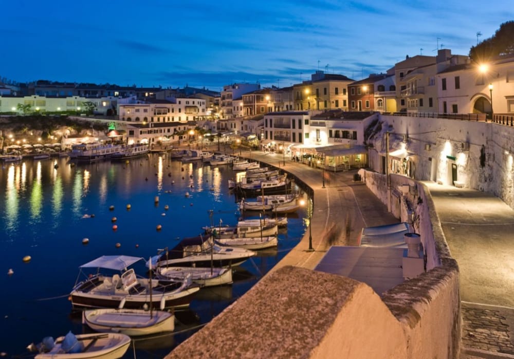 

Napoli - Mahon - Hotel Victori