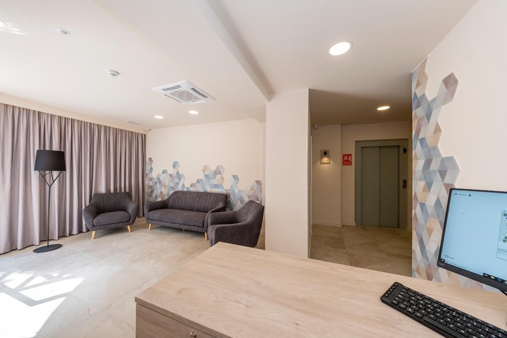 

Bologna - Sant Lluis - Hotel Victori