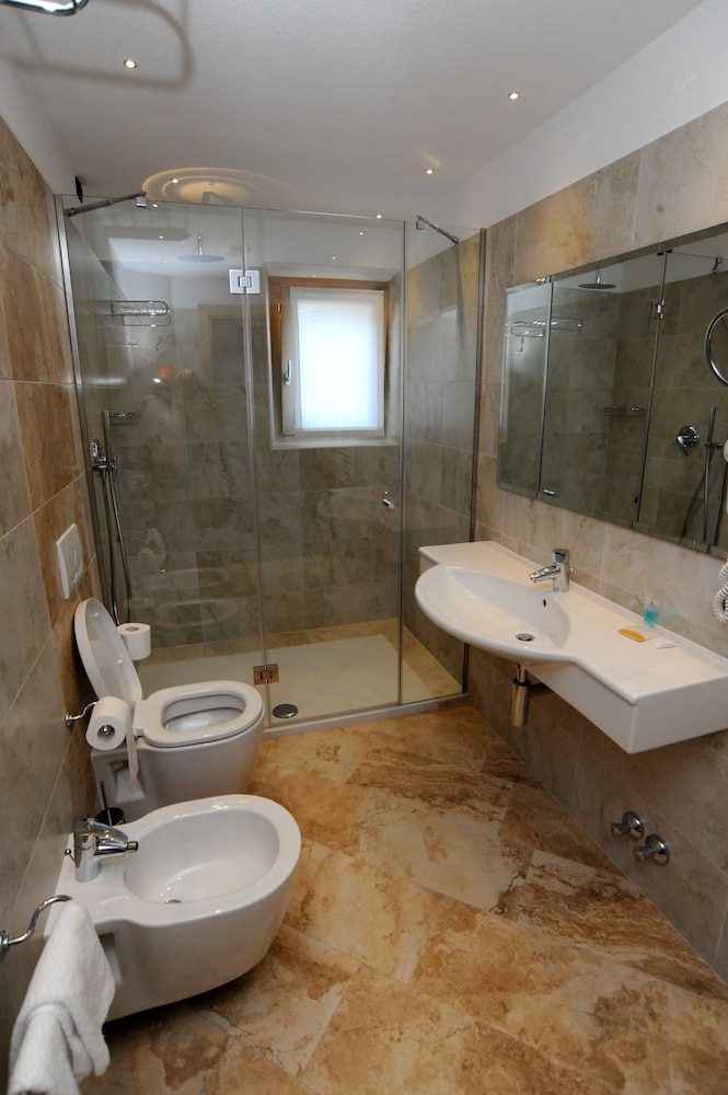 

Roma - Livigno - Hotel Alba