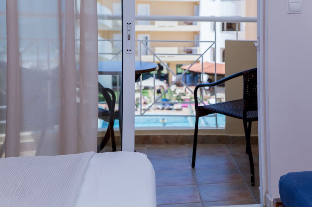 

Verona - Kissamos - Sunny Bay Hotel