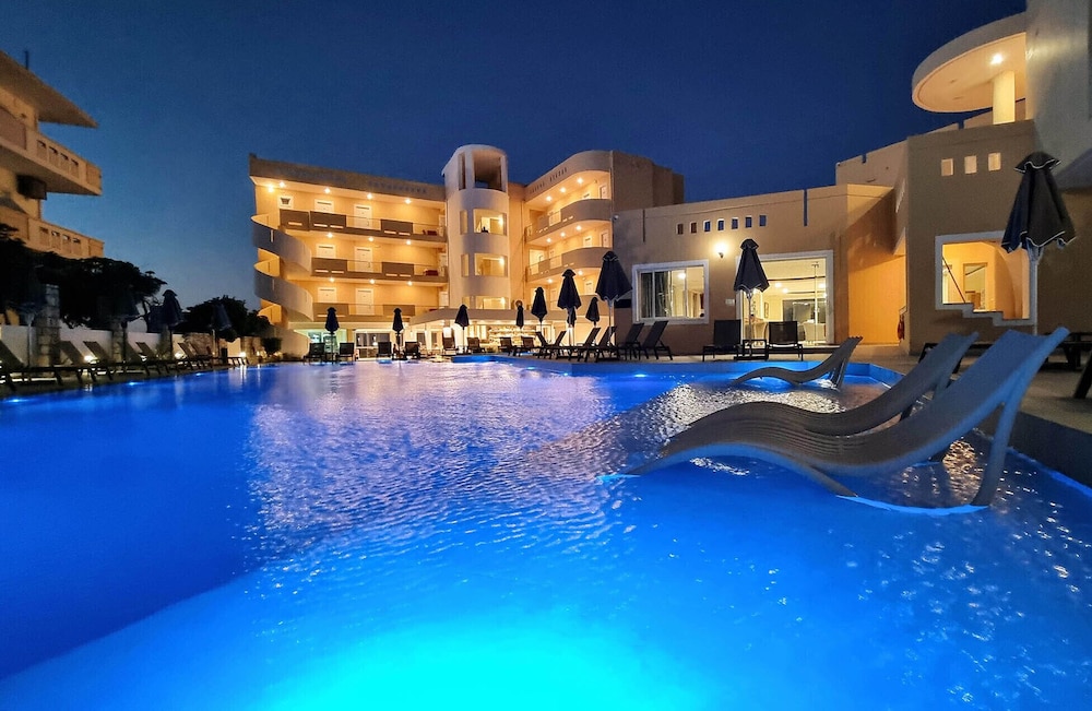 

Lamezia Terme - Kissamos - Sunny Bay Hotel