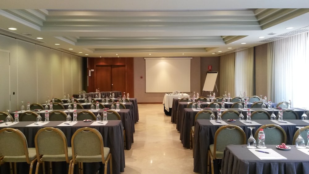 

Catania - Cambrils - Hotel Termes Montbrio