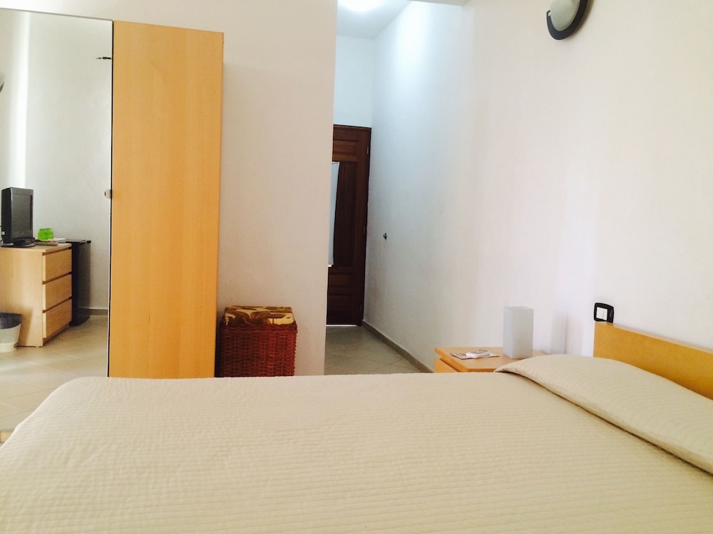

Bari - Boca Chica - Hotel Villa Capri Salon & SPA