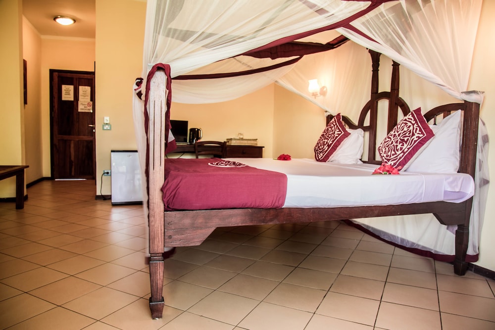 

Bologna - Pongwe, Zanzibar - Jaz Adonia Beach Resort