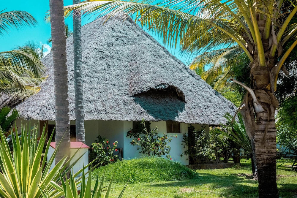 

Bologna - Pongwe, Zanzibar - Jaz Adonia Beach Resort