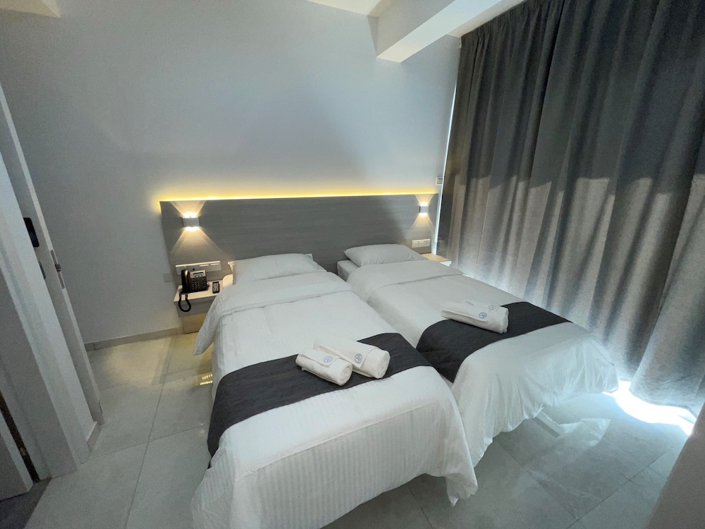 

Milano - Perivolia - La Veranda Hotel