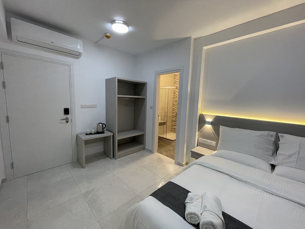 

Milano - Perivolia - La Veranda Hotel