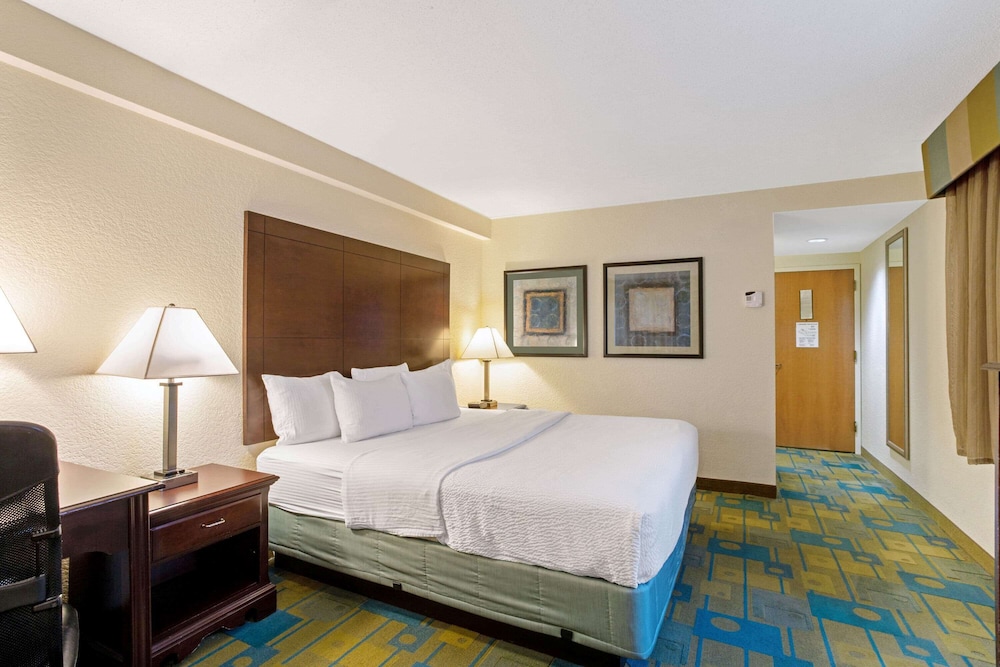 

Torino - Boston (MA) - La Quinta Inn & Suites By Wyndham Boston Somerville