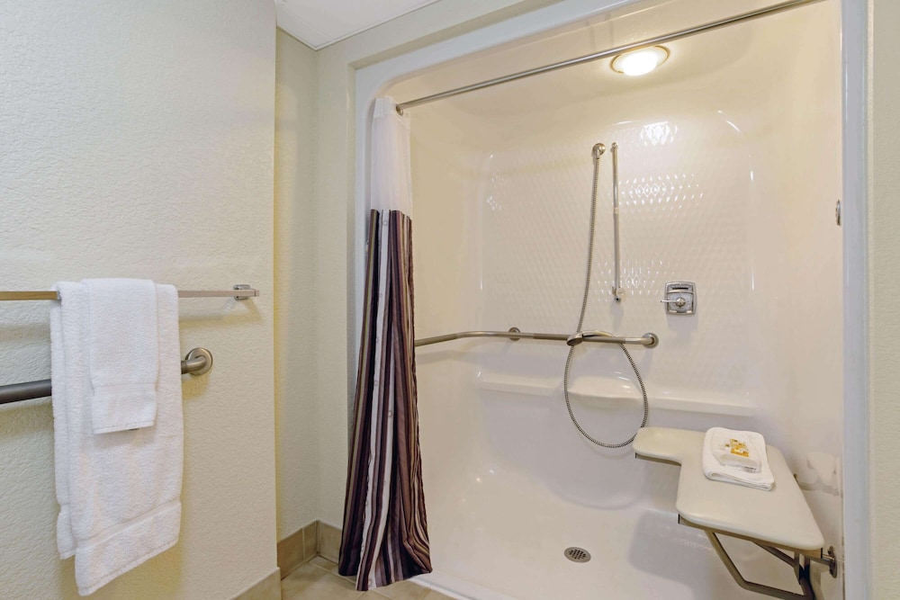

Milano - Boston (MA) - La Quinta Inn & Suites By Wyndham Boston Somerville