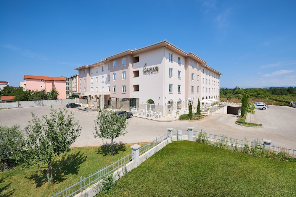 

Napoli - Međugorje - Medjugorje Hotel & Spa
