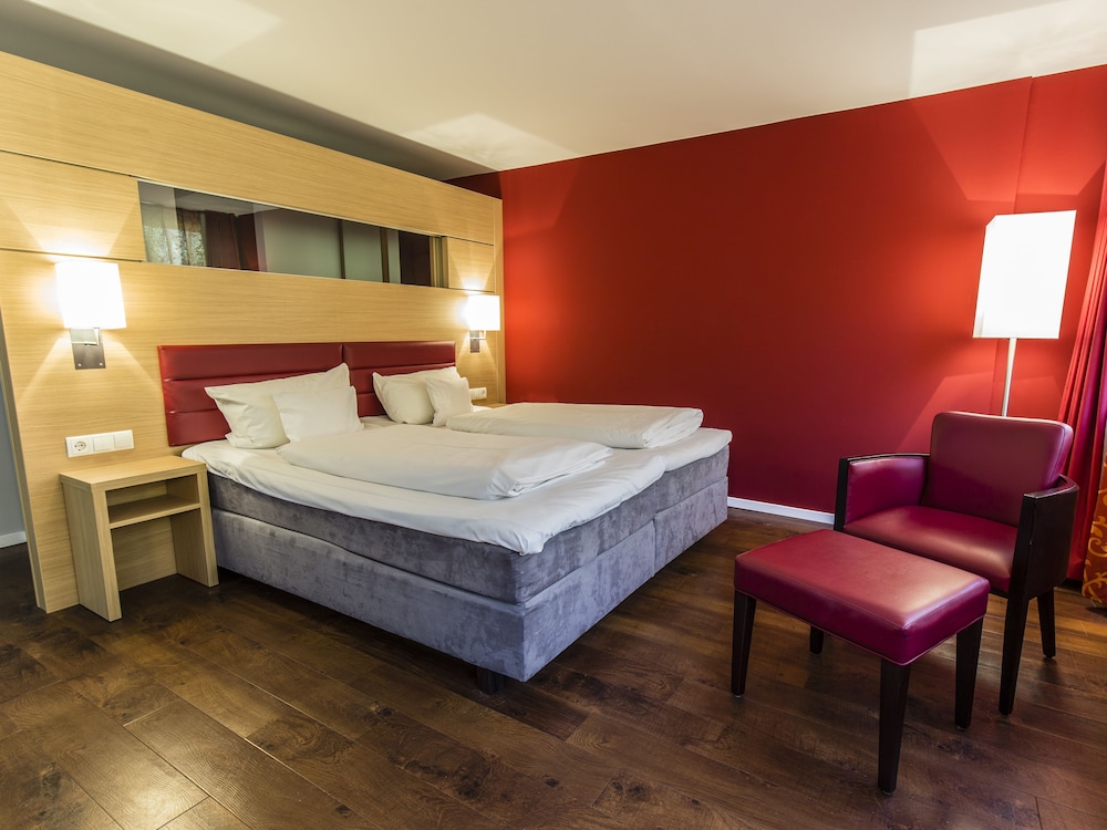 

Roma - Bonn - Bonnox Boardinghouse & Hotel
